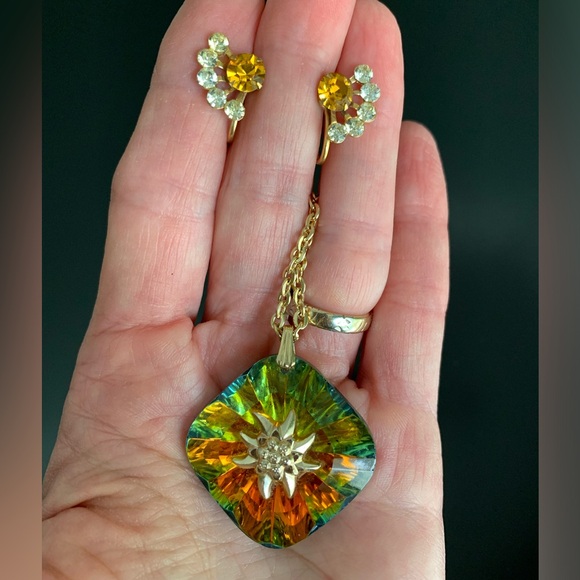 Vintage Watermelon Glass Pendant Necklace Rhinestone Screw Back Earring Set - Picture 3 of 7